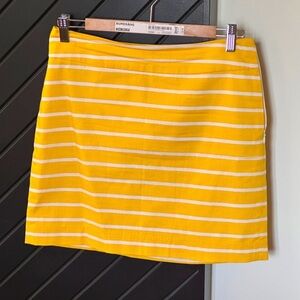 Banana Republic striped mini skirt. Very summery. Size 4. Excellent condition.